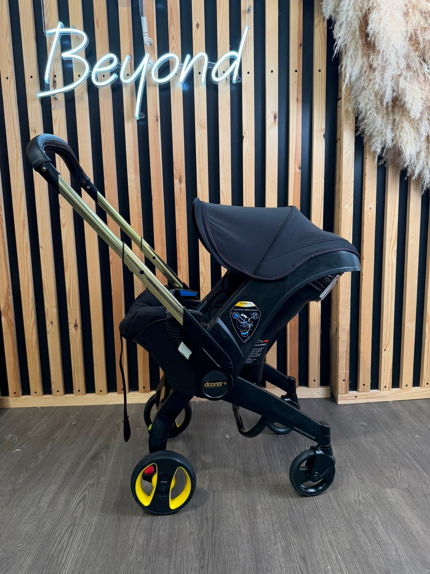 PRE LOVED Doona+ Car Seat & Stroller - Limited Edition Gold