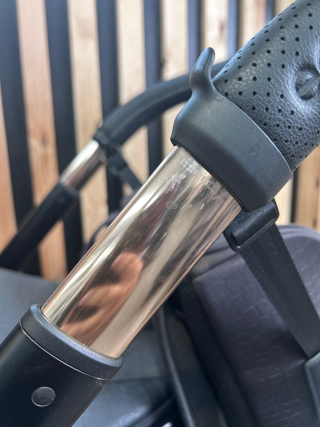 PRE LOVED egg2 Travel System - Jurassic Gold