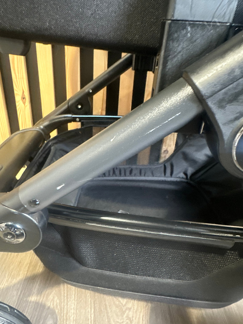 PRE LOVED Silver Cross Wave Pram + Pushchair - Onyx