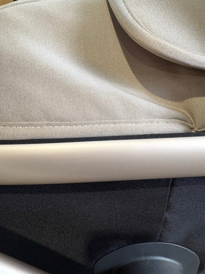 PRE LOVED Babystyle Oyster3 Travel System - Creme Brulee