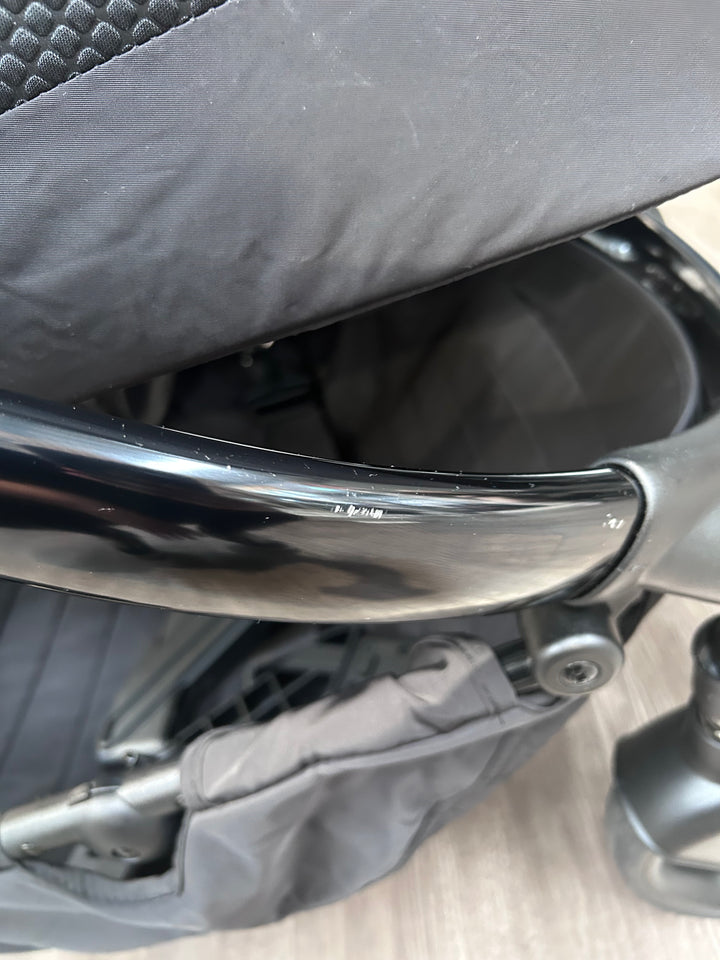 PRE LOVED iCandy Peach 6 Travel System - Cerium