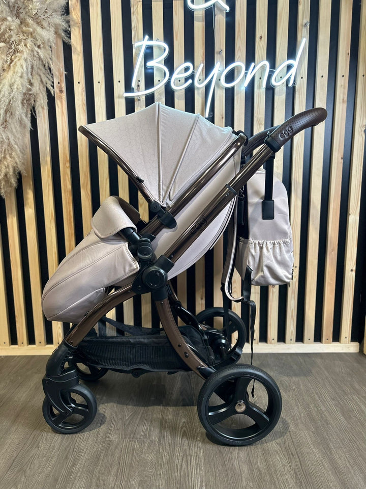 PRE LOVED Egg 2 Luxury Pushchair and Shell i-Size Car Seat Special Edition Bundle - Feather Geo