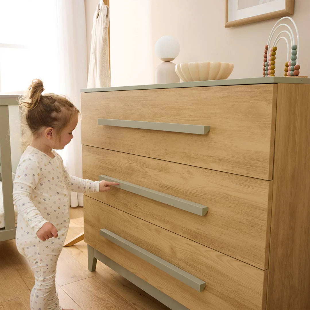 Tutti Bambini Hallee Chest Changer - Sage/Golden Oak