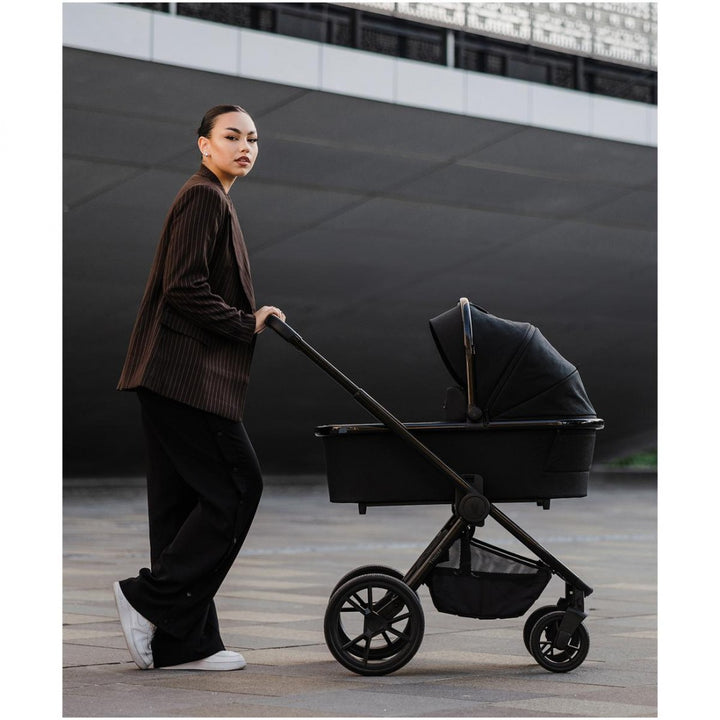 Venicci Tinum Edge 3in1 Travel System Inc Cosmo Car Seat - Raven