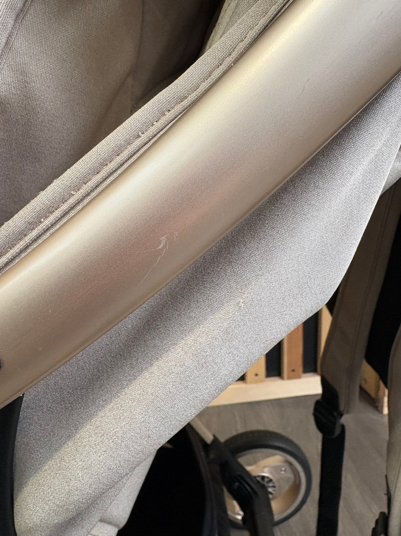 PRE LOVED eggZ Stroller + Accessories - Feather