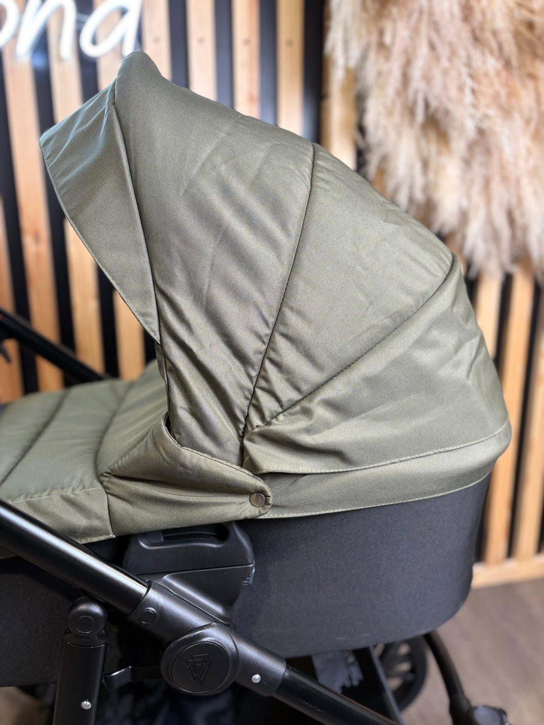 EX DISPLAY Venicci Genesis Pram + Pushchair - Olive