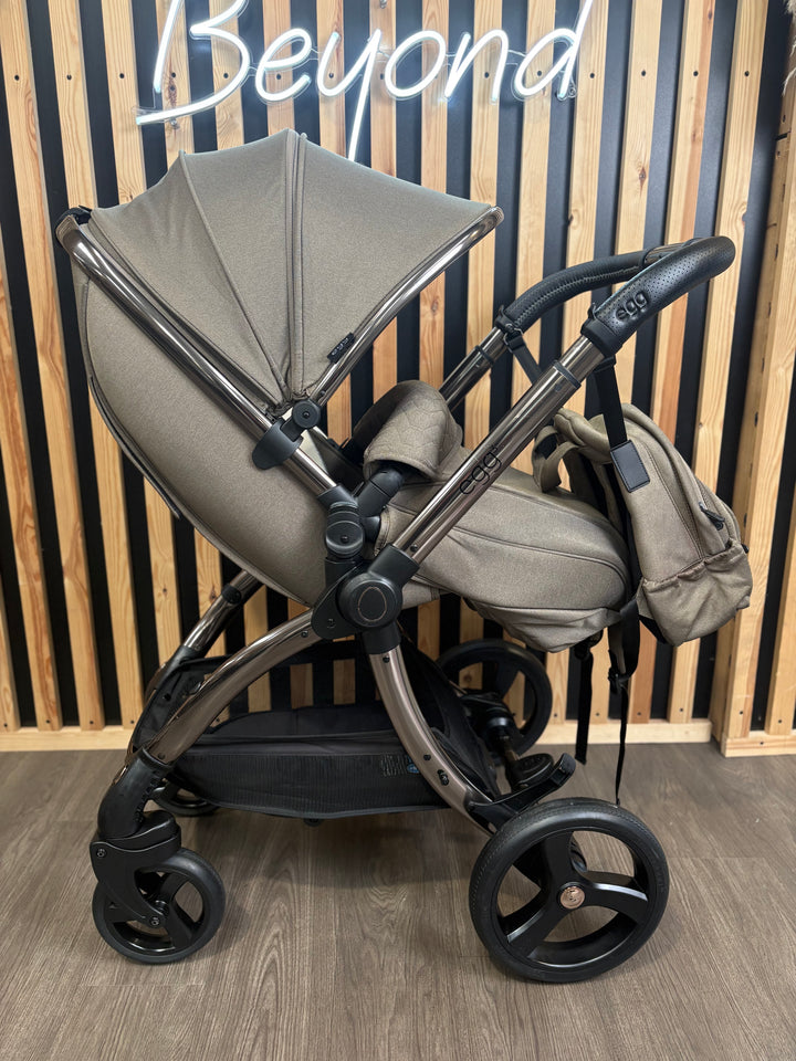 PRE LOVED egg3 Travel System - Mink