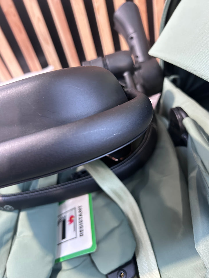 EX DISPLAY Cybex Priam Pushchair + Lux Carrycot - Leaf Green & Matt Black