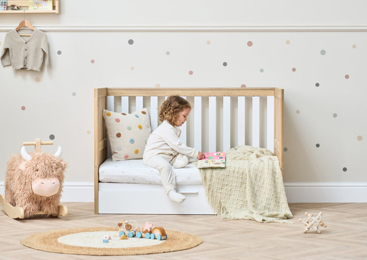 Tutti Bambini Riley Mini Cot Bed with Drawer - Maple Oak & White