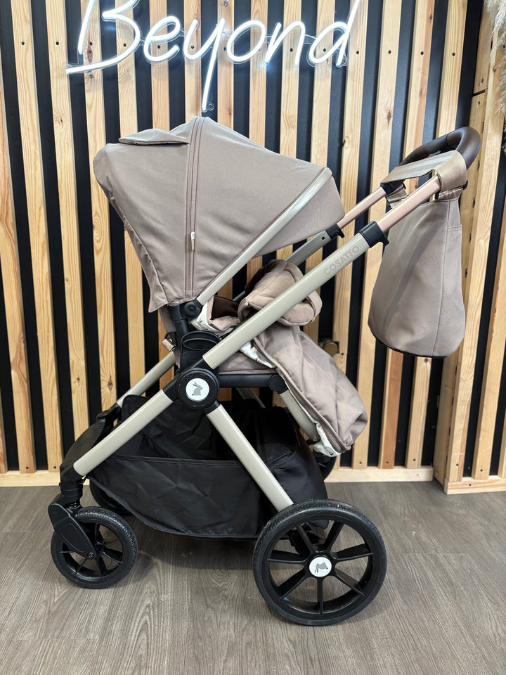 PRE LOVED Cosatto Giggle 4 Car Seat Bundle + Accessory Pack - Lollop