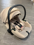EX DISPLAY Avionaut Pixel 3 Lightweight Car Seat - Beige