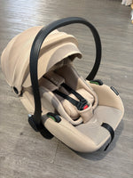 EX DISPLAY Avionaut Pixel 3 Lightweight Car Seat - Beige