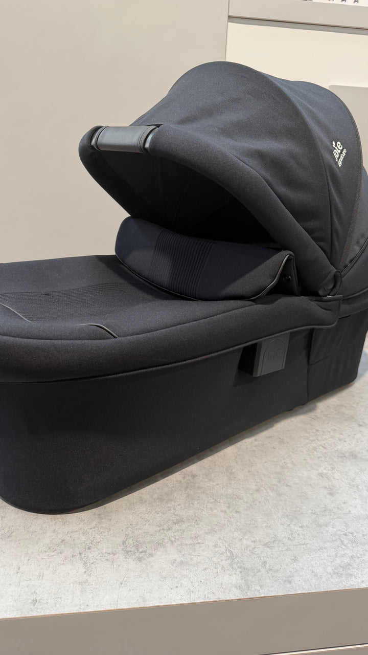 EX DISPLAY Joie Ramble XL Carrycot - Eclipse