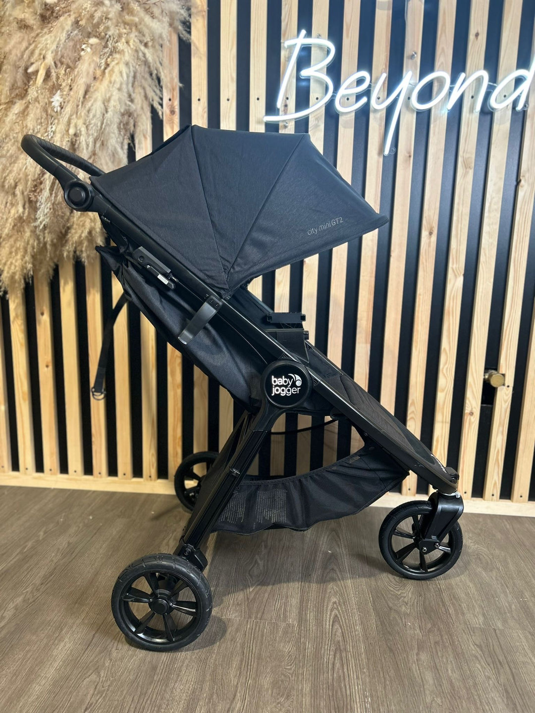 PRE LOVED Baby Jogger City Mini GT2 Stroller and Carrycot - Opulent Black