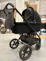 PRE LOVED Venicci Tinum 2.0 Travel System - Stylish Black