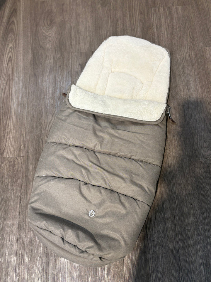 EX DISPLAY Maxi-Cosi 2-in-1 Footmuff - Twillic Truffle