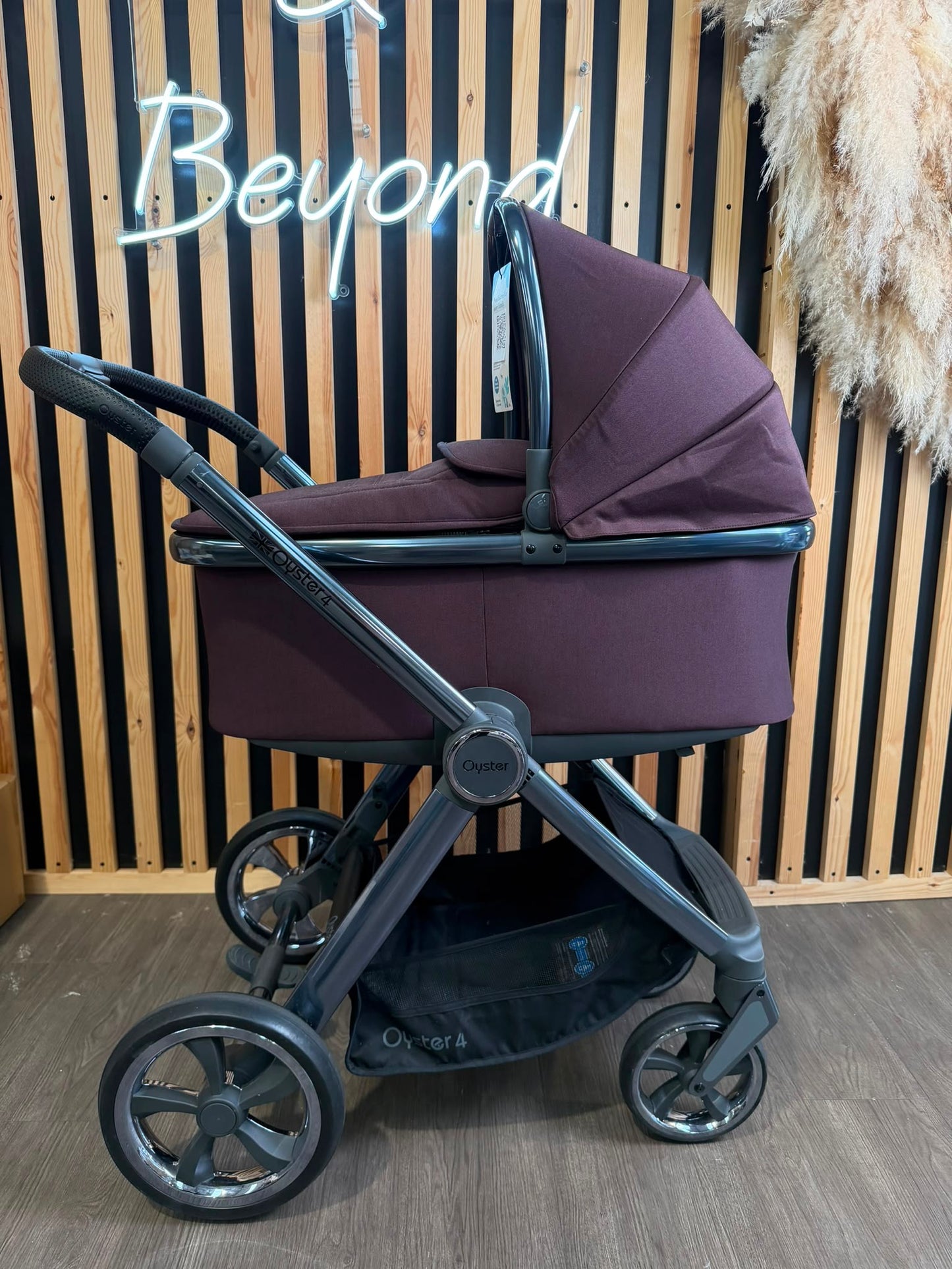 EX DISPLAY Babystyle Oyster4 2-in-1 Travel System - Mulberry