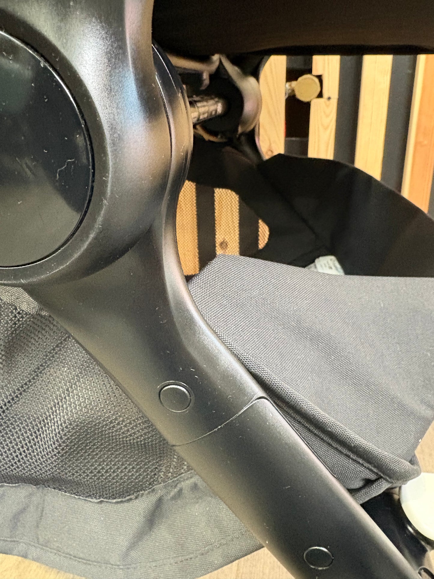 PRE LOVED Bugaboo Fox 5 2-in-1 Travel System - Heritage Black