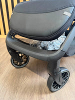 PRE LOVED Mamas & Papas Ocarro 2-in-1 Travel System - Heritage