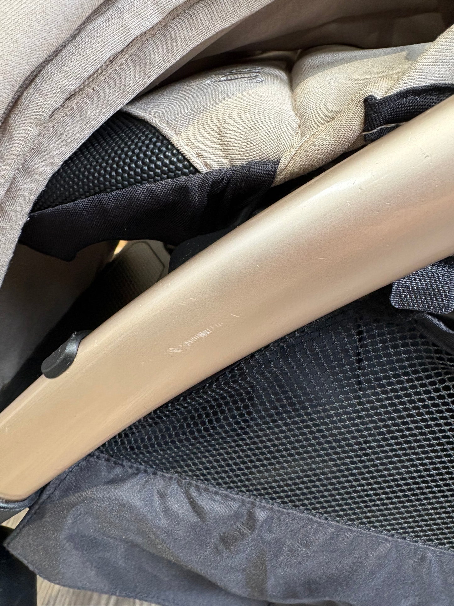 PRE LOVED eggZ Stroller + Accessories - Feather