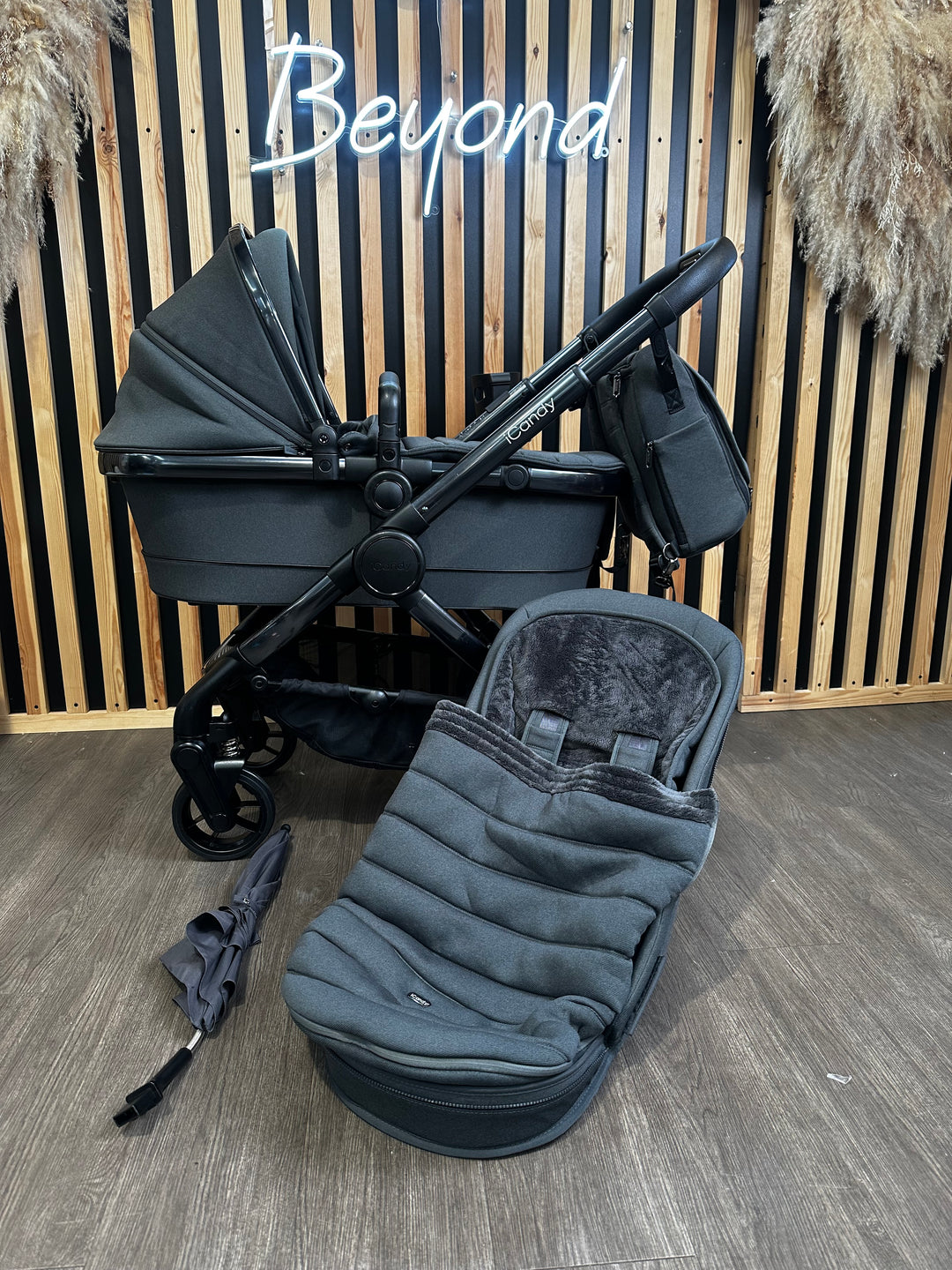 PRE - LOVED ICandy Peach 7 Dark Grey