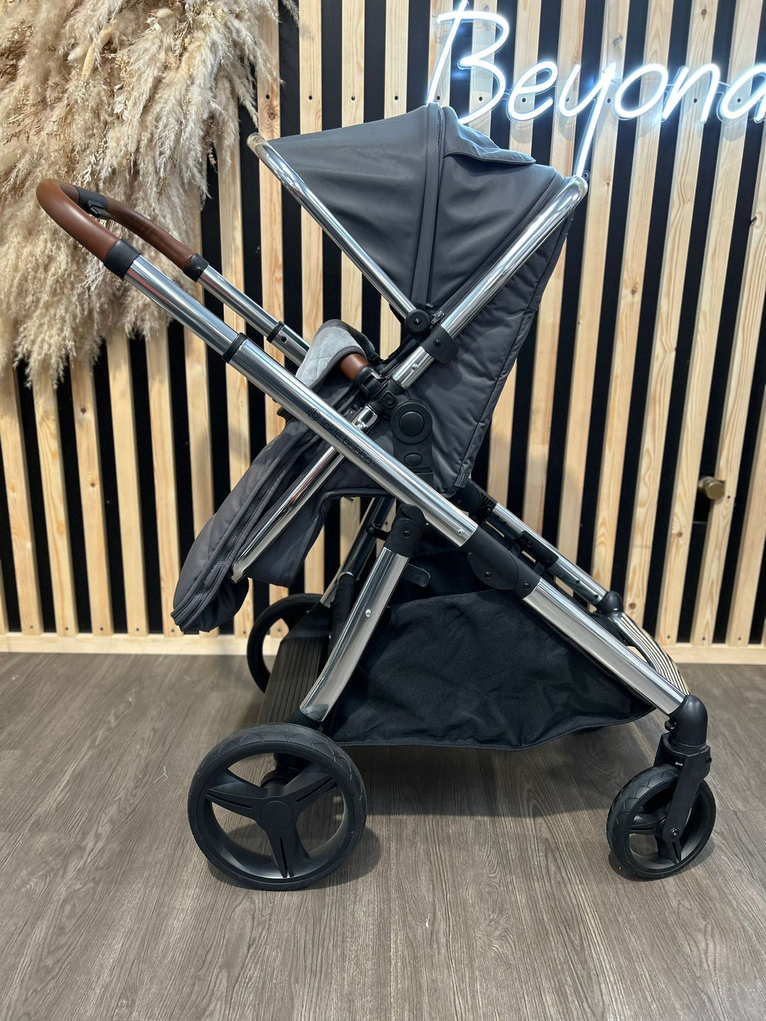 PRE LOVED Ickle Bubba Eclipse 2in1 Pushchair & Carrycot - Grey