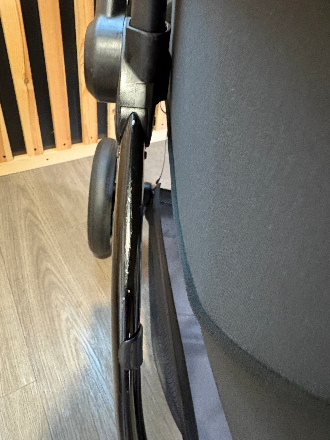 PRE LOVED egg3 Travel System - Houndstooth Black