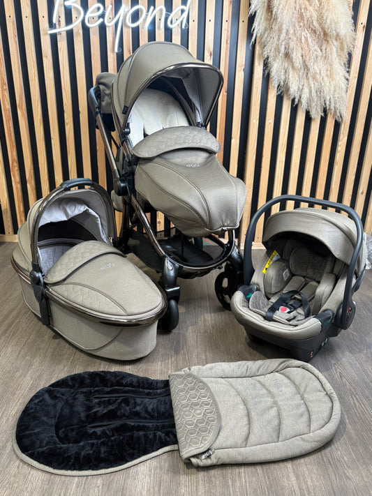 PRE LOVED egg3 Travel System - Mink