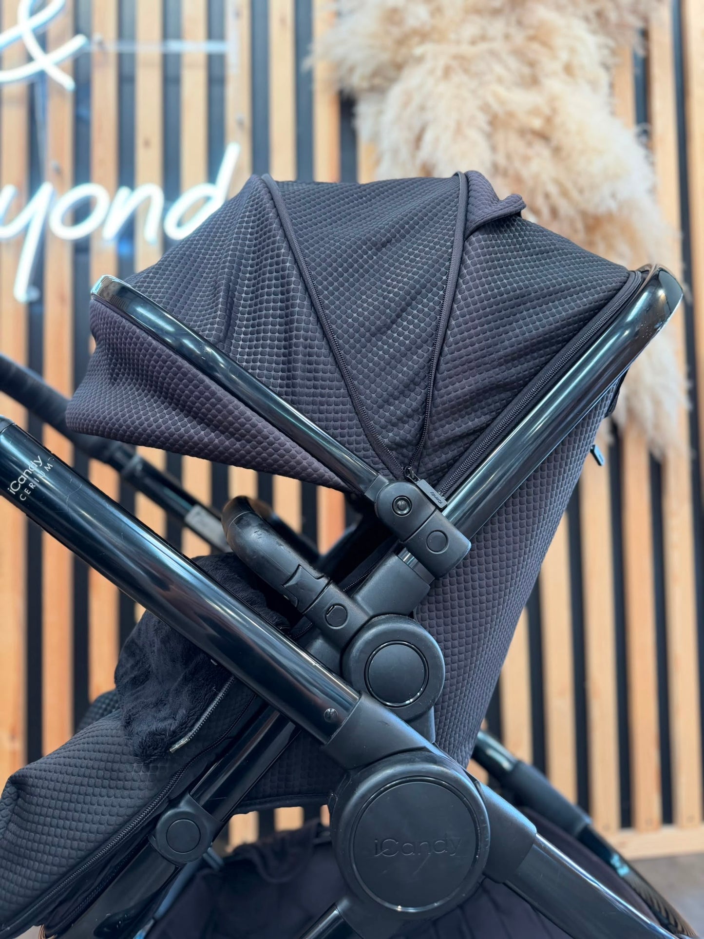 PRE LOVED iCandy Peach 7 Pushchair - Cerium