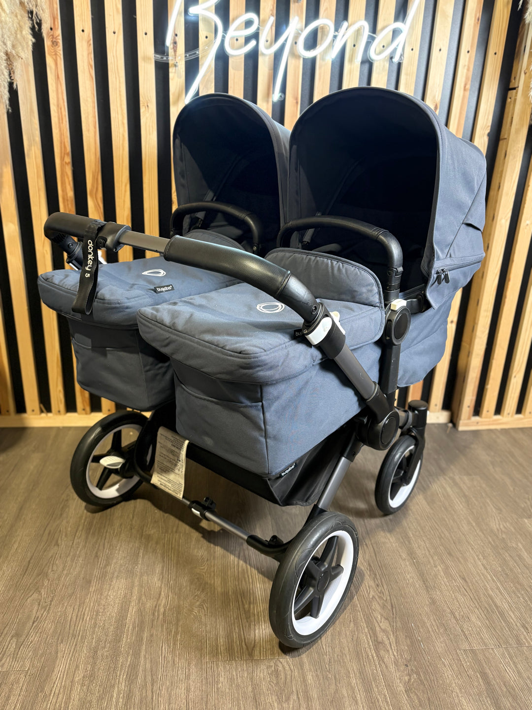PRE LOVED Bugaboo Donkey5 Twin Bundle - Stormy Blue