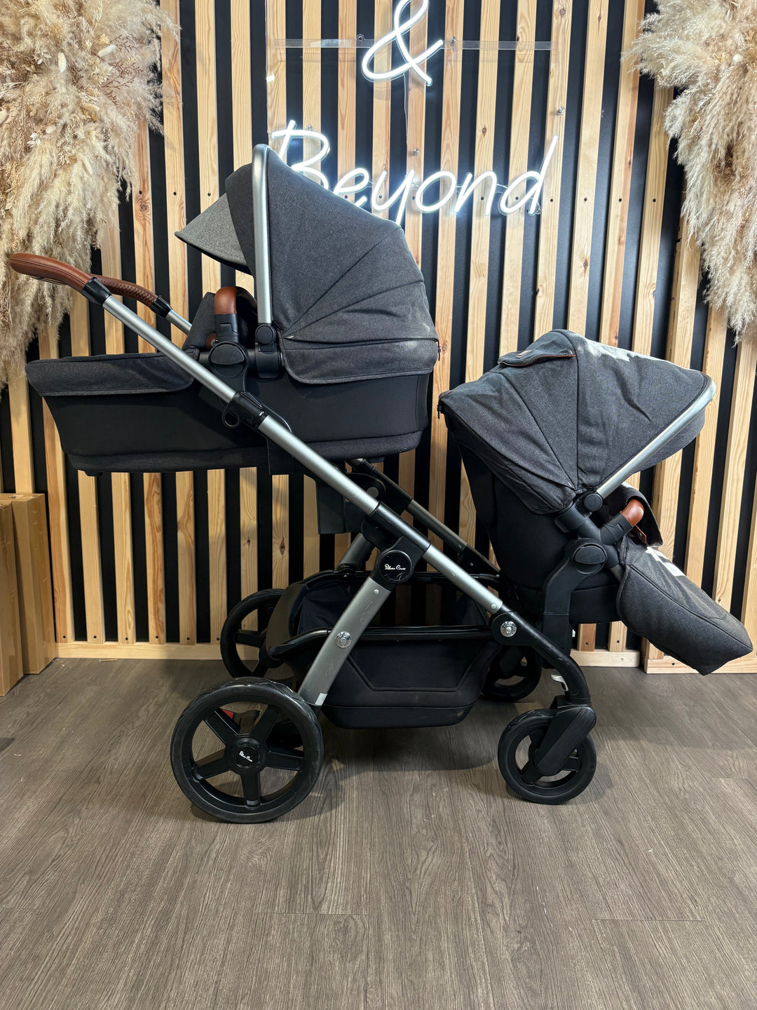 PRE LOVED Silver Cross Wave Double Travel System - Charcoal