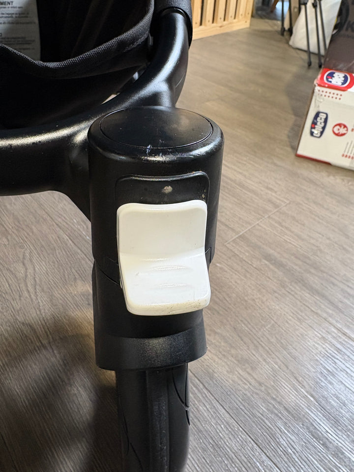 PRE LOVED Bugaboo Donkey5 Twin Bundle - Midnight Black