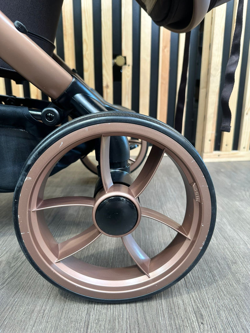 PRE LOVED iCandy Peach 7 Double Travel System - Pecan