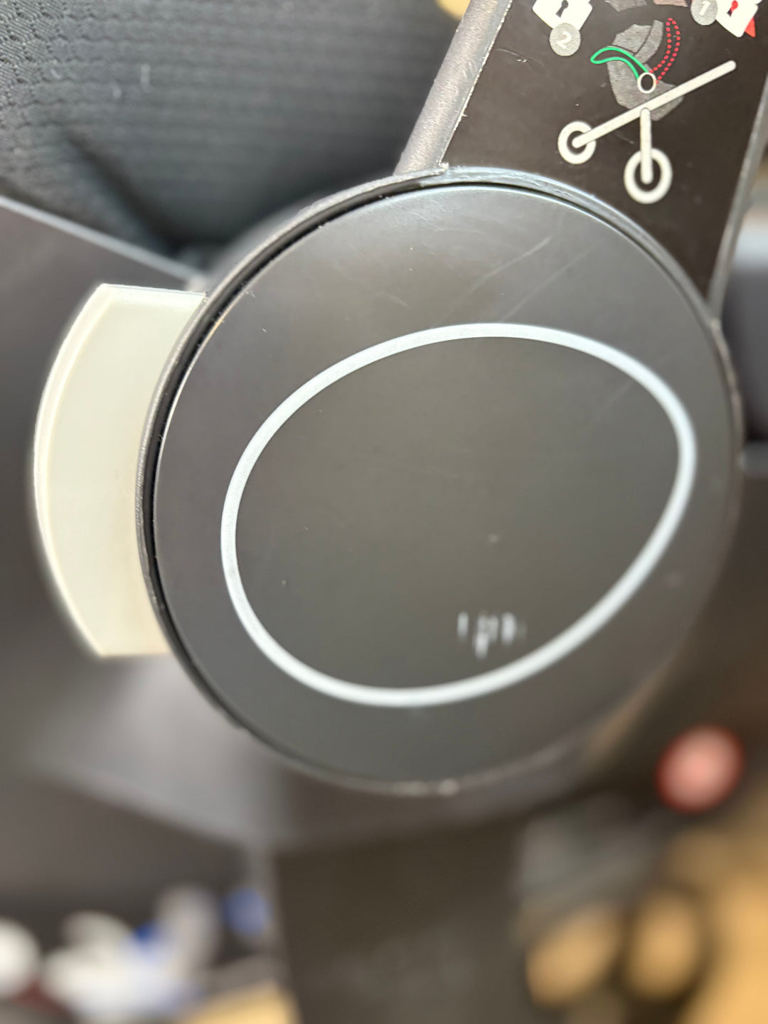 PRE LOVED egg2 Travel System - Just Black