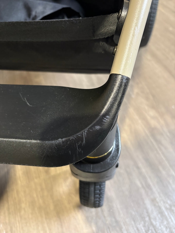 PRE LOVED Venicci Tinum Upline Travel System - Stone Beige