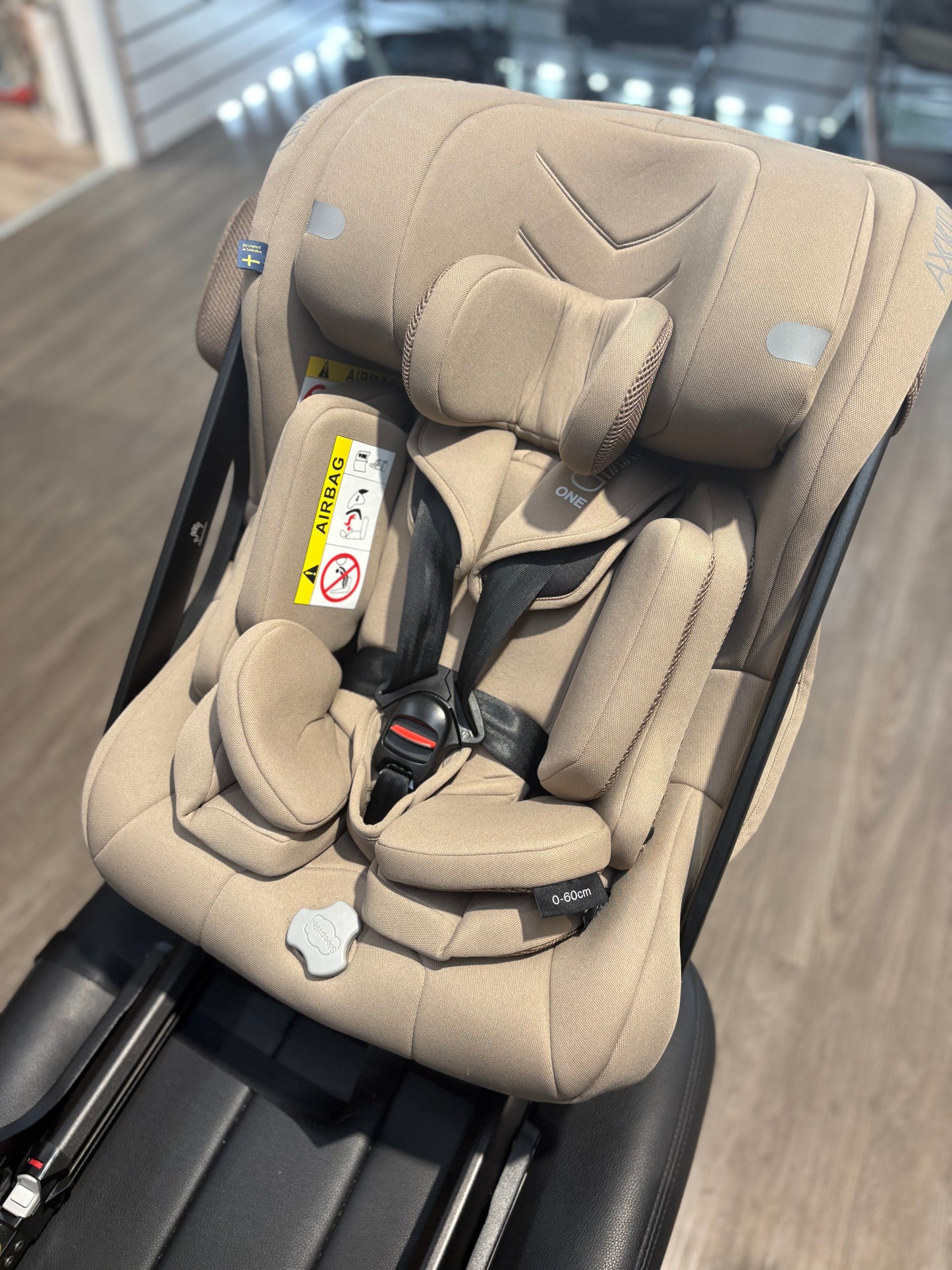 EX DISPLAY Axkid One 3+ - Driftwood Beige