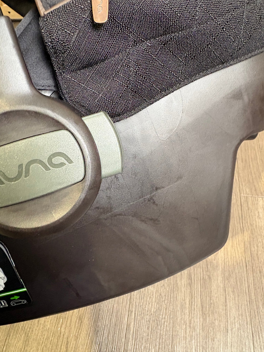 PRE LOVED Nuna Mixx w/ Cari Next Infant Car Seat Carrycot & Pipa Next - Caviar