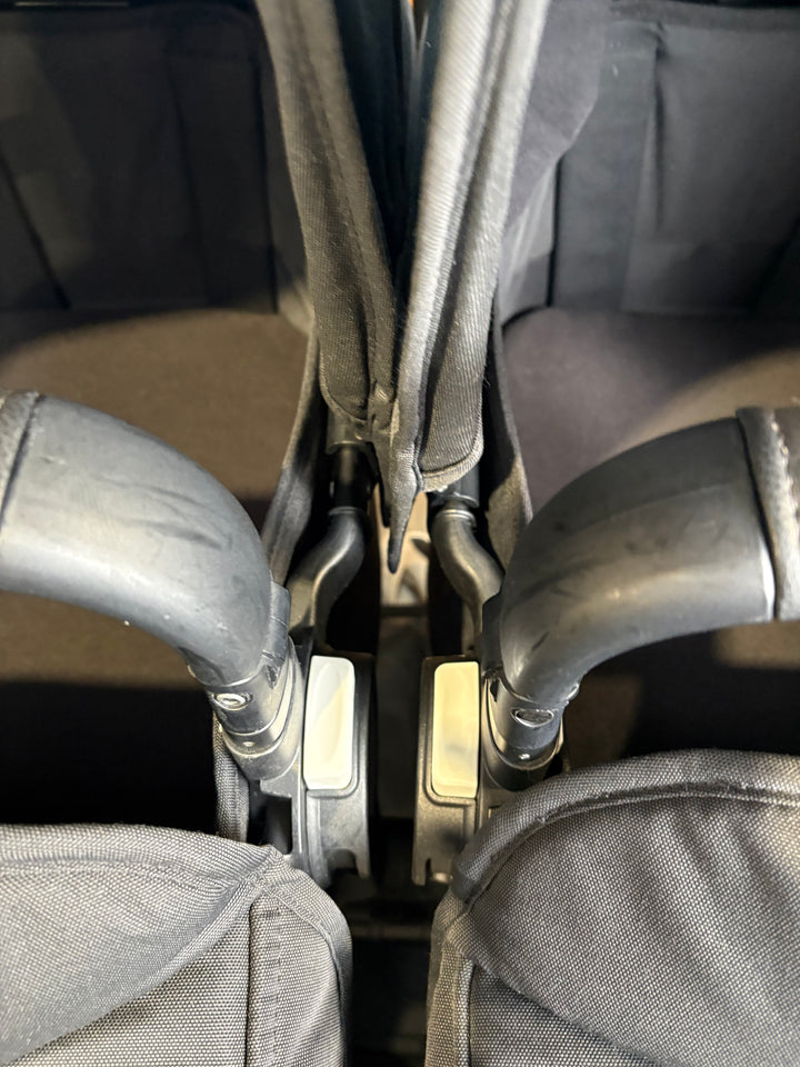 PRE LOVED Bugaboo Donkey5 Twin Bundle - Midnight Black