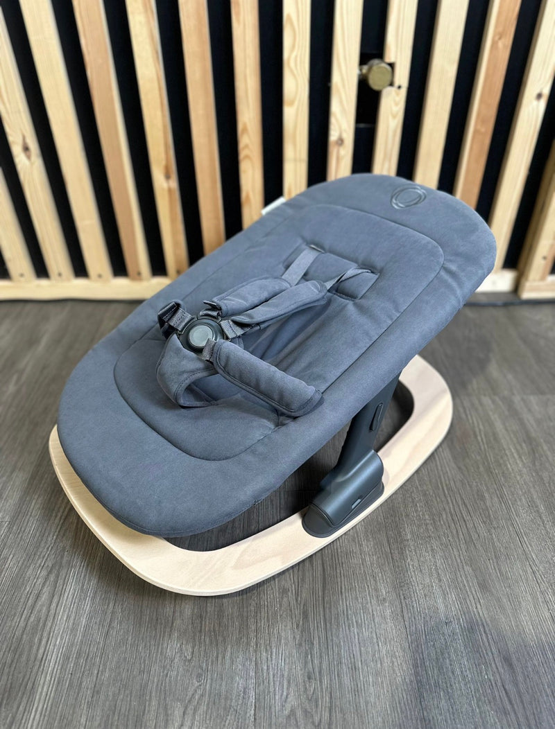 EX DISPLAY Bugaboo Giraffe Baby Rocker - Tornado Grey