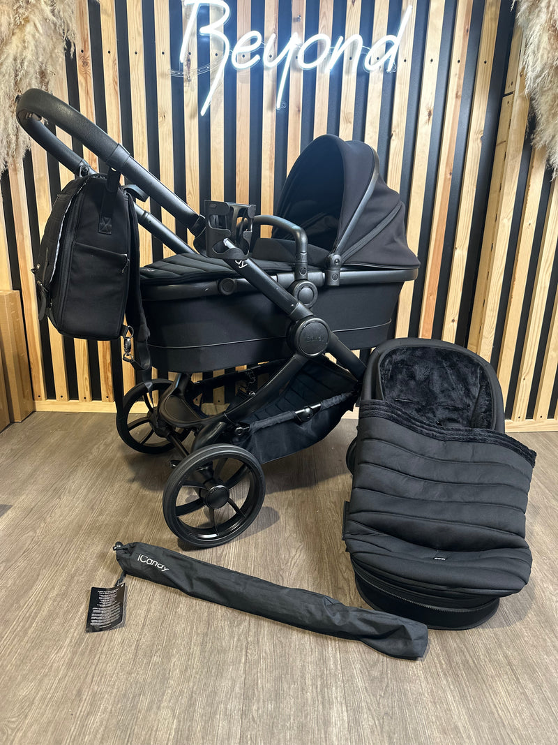 PRE LOVED iCandy Peach 7 Double Travel System - Jet/Black