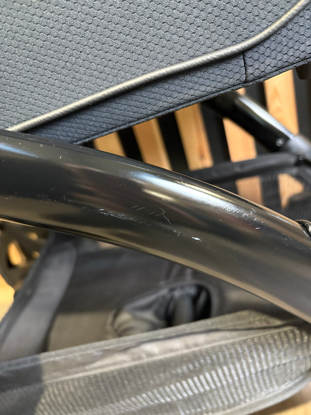 PRE LOVED egg2 Travel System - Just Black