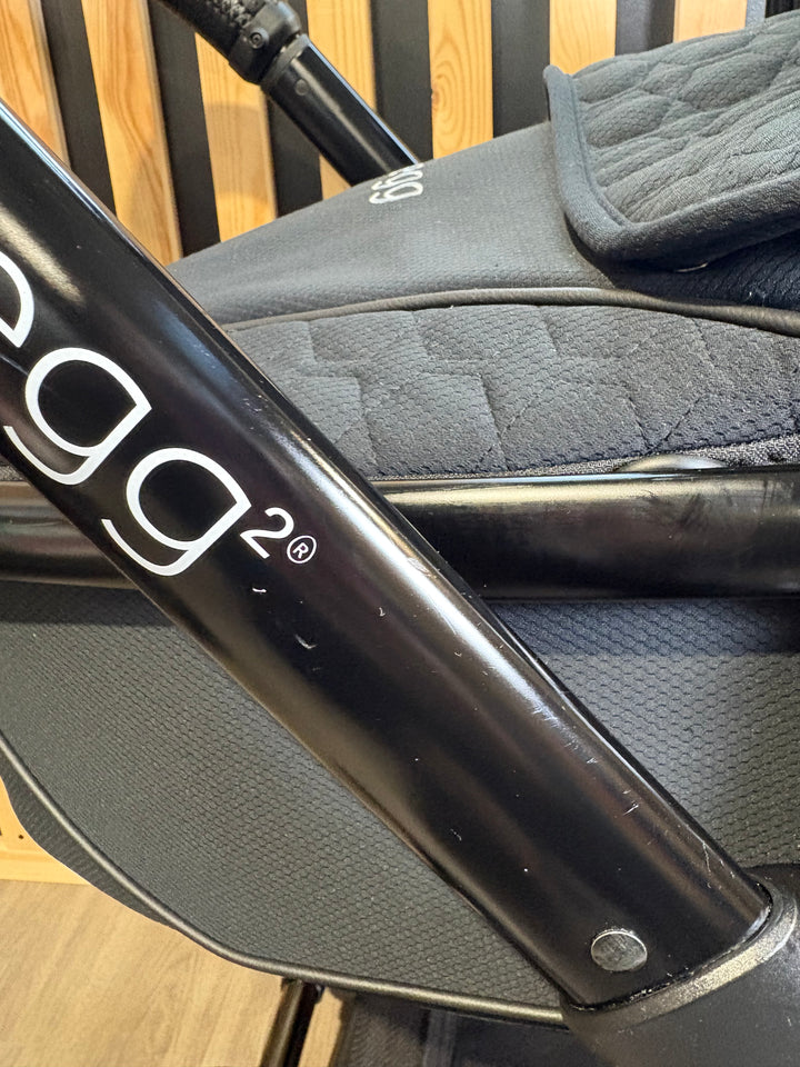 PRE LOVED egg2 Travel System - Just Black