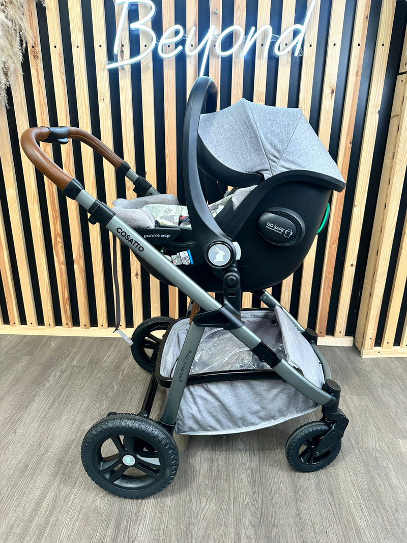 PRE LOVED Cosatto Wow 3 Travel System - Bobtail