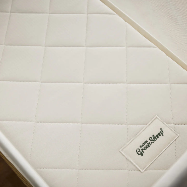 The Little Green Sheep SnuzPod4 Natural Mattress