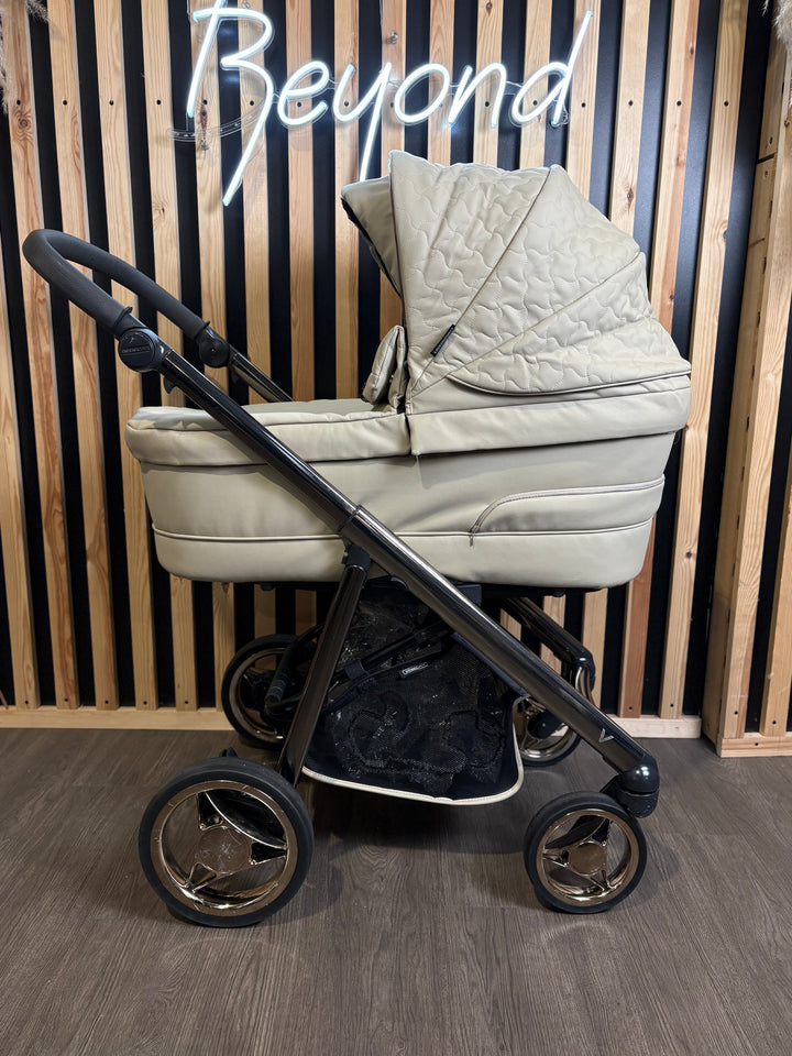 PRE LOVED Bebecar V-Pack 2-in-1 Travel System - Latte
