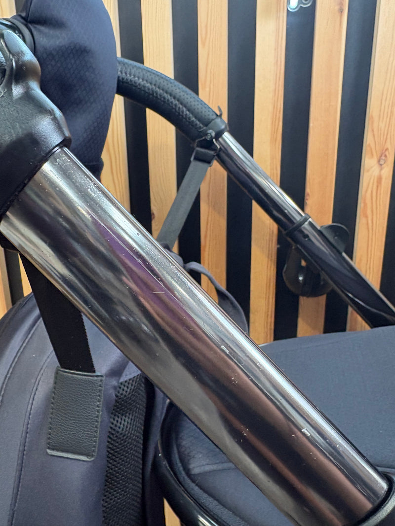 PRE LOVED egg3 Travel System - Celestial