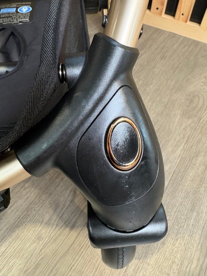 PRE LOVED egg3 Travel System - Feather