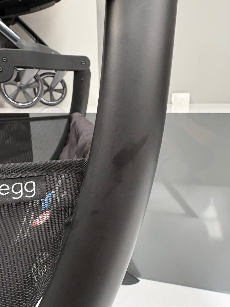 EX DISPLAY egg3 Carrycot Stand