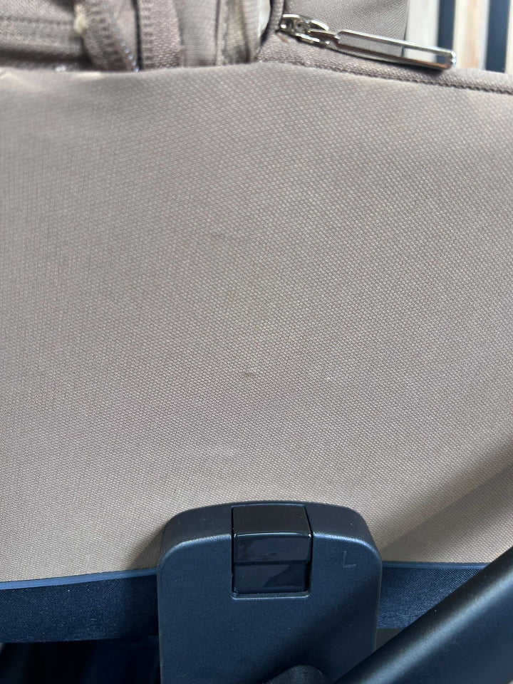 EX DISPLAY Venicci Claro 2-in-1 Travel System Bundle With Pushchair And Carrycot - Caramel