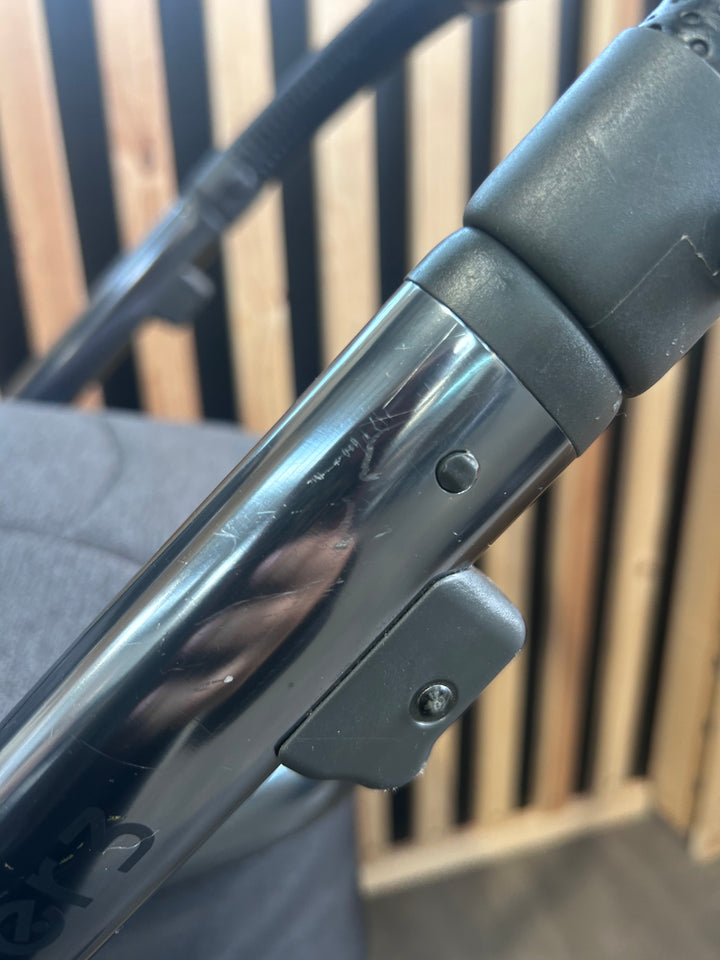 PRE LOVED Babystyle Oyster3 Pram + Pushchair - Fossil